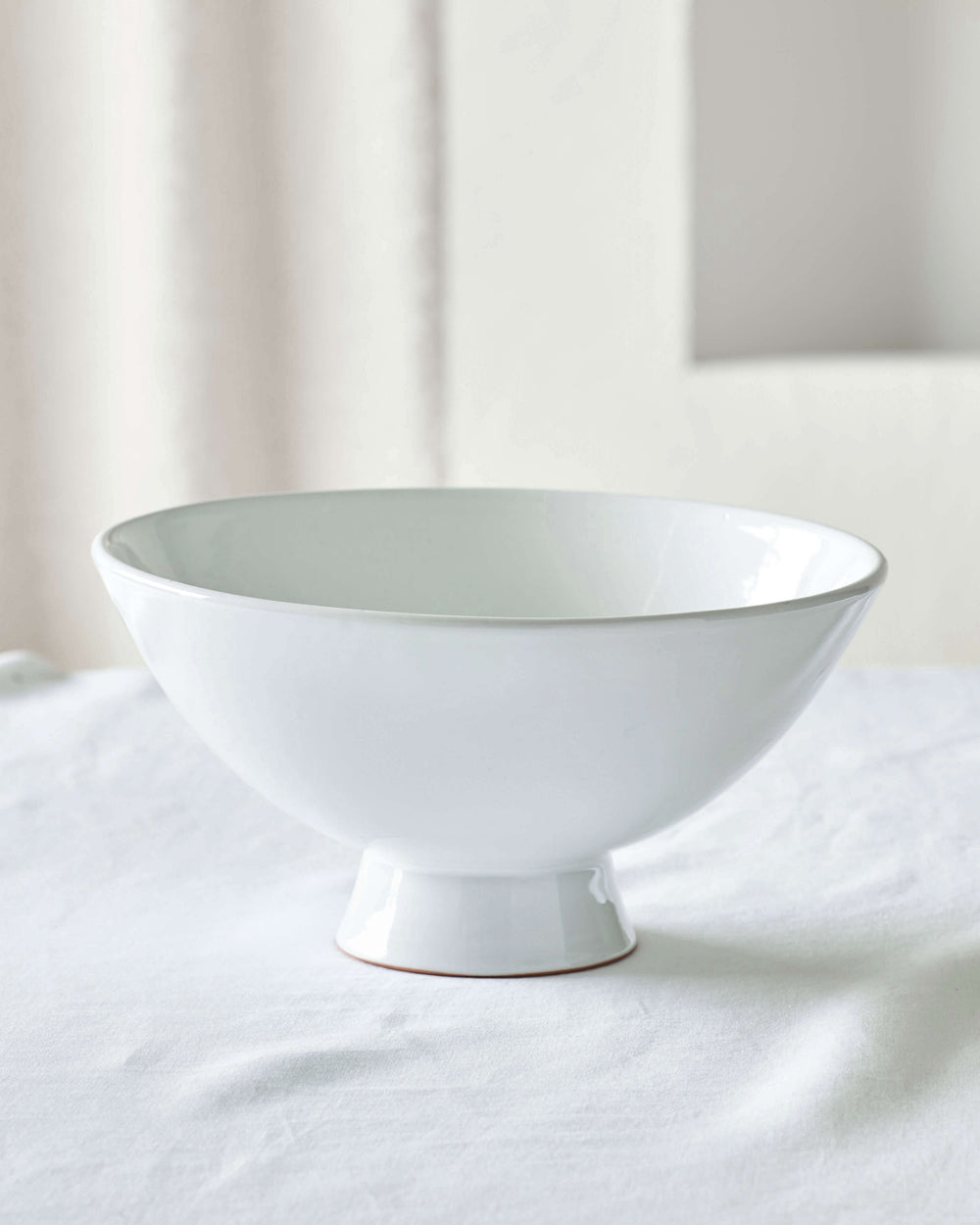 Pedestal serving clearance bowl